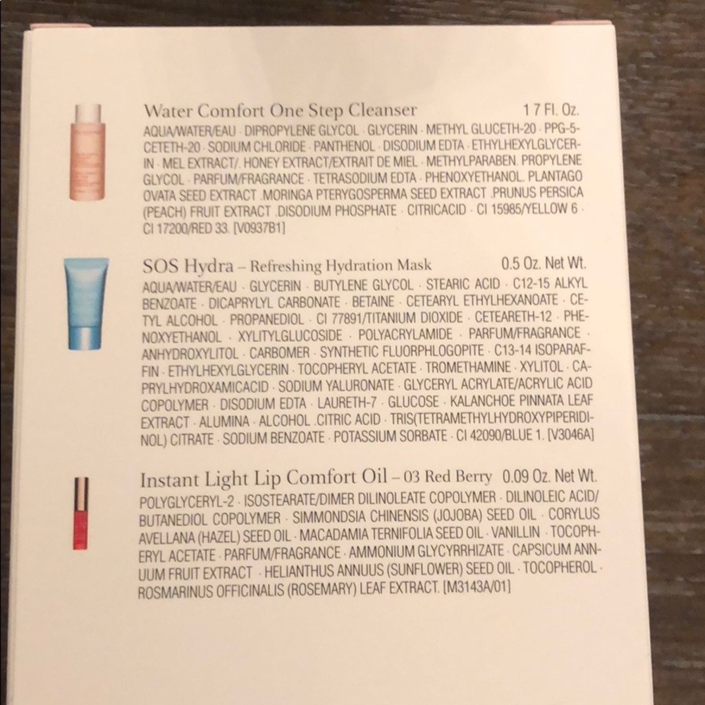 Clarins travel set - Picture 2 of 2